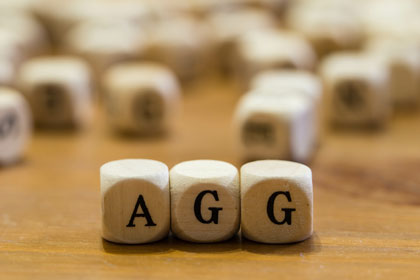 Würfel mit den Buchstaben AGG für das Allgemeine Gleichbehandlungsgesetz