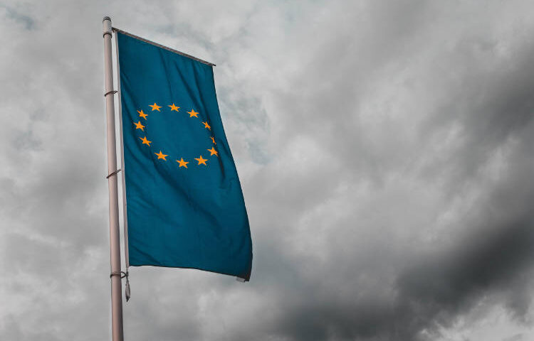 Flagge Europäische Union - Rechtssytem Deutschland - EU